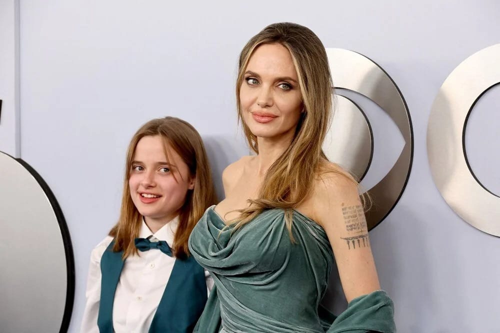 Angelina Jolie, "Tiyatronun Oscar"ları sayılan Tony Ödülleri'nde ilk kez ödül aldı