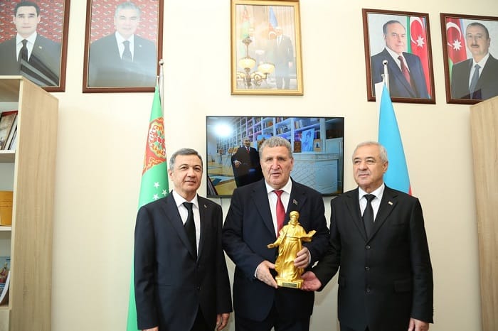 Azerbaycan'da, Türkmen Edebiyat Merkezi açıldı