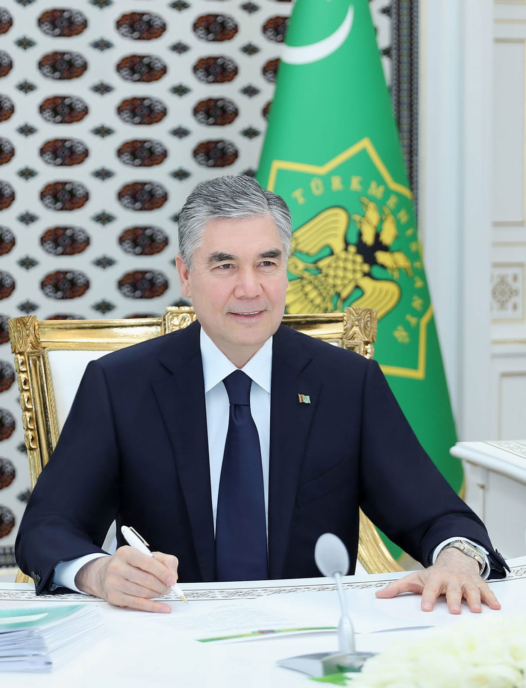 Президент Туркменистана провёл заседание Кабинета Министров