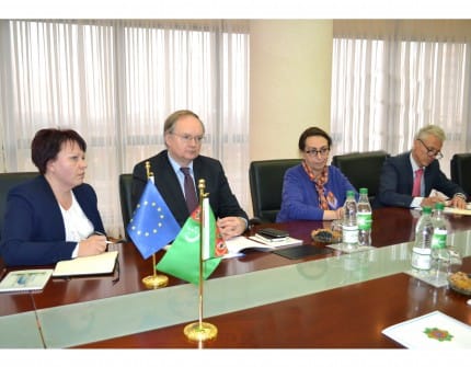 Встреча с главой делегации ЕС состоялась в МИД Туркменистана 