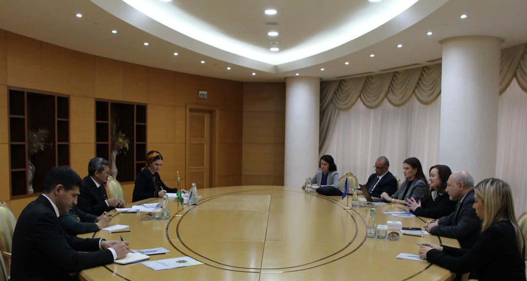 R.Meredow Natalýa German bilen duşuşdy