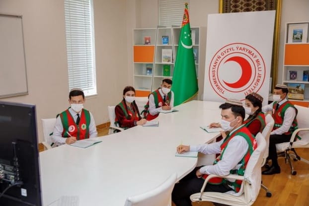 An online seminar on volunteer assistance was held at the oil and gas university of Turkmenistan