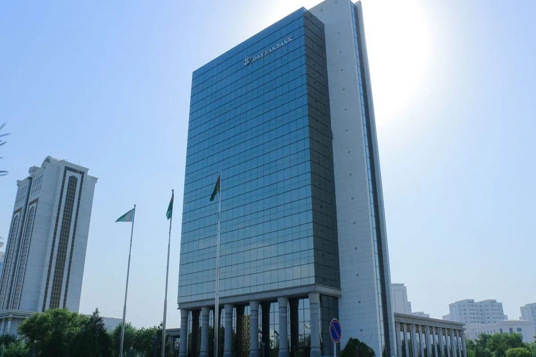 «Daýhanbank» Türkmenistanda bank kartlaryny bermekde öňdebaryjy boldy