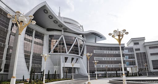 Посол Италии Диего Унгаро посетил Центр технологий Академии наук Туркменистана