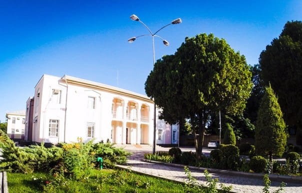 Посольство РФ в Туркменистане проинформировало о режиме работы в новогодние праздники