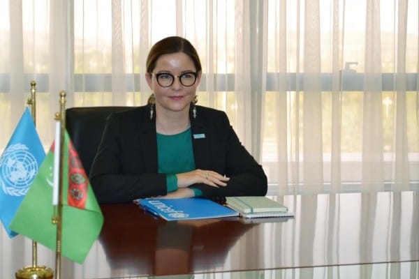 Рашид Мередов встретился с завершающей свою миссию в Туркменистане главой ЮНИСЕФ