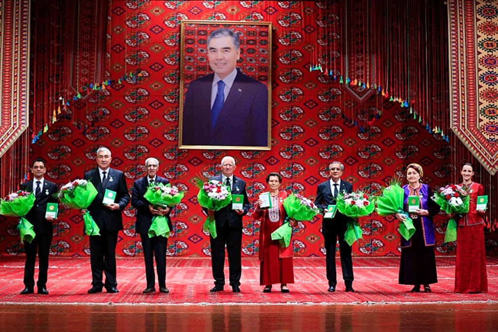 В Ашхабаде состоялись торжественные церемонии награждения