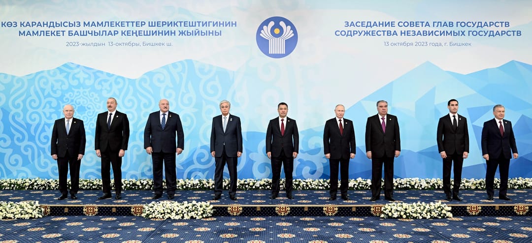 Президент Туркменистана участвует в заседании Совета глав государств СНГ в узком формате