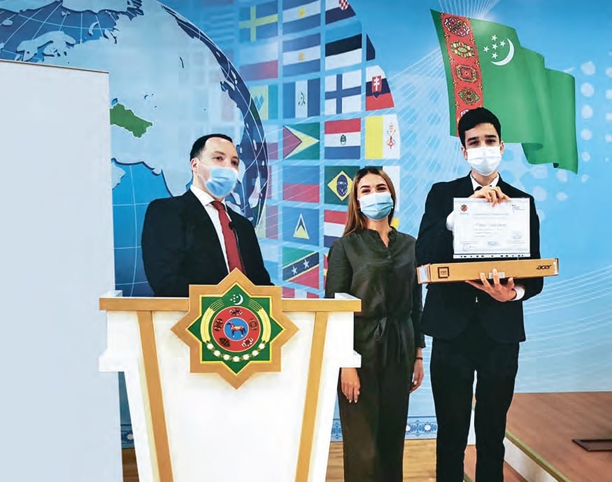 В Туркменистане подведены итоги олимпиады по французскому языку среди школьников