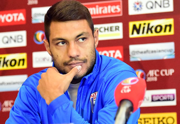 Защитник Сердар Аннаоразов вернулся в футбольный клуб «Алтын асыр»