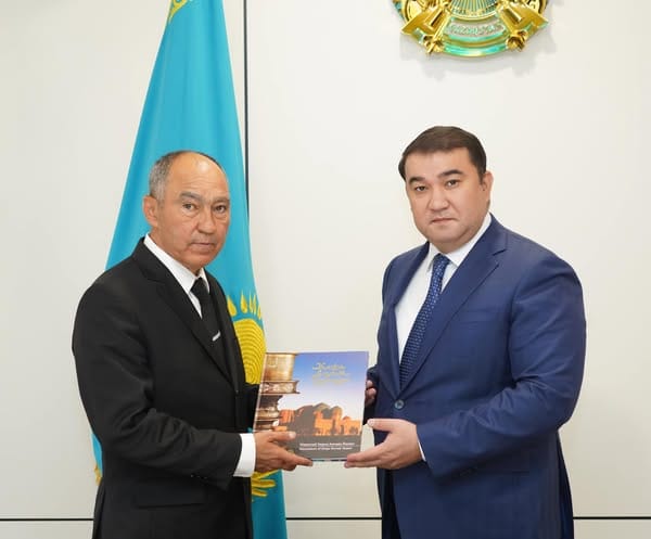 Arkadag şäheri bilen Gazagystanyň Türküstan welaýatynyň arasynda hyzmatdaşlyk ýola goýlar