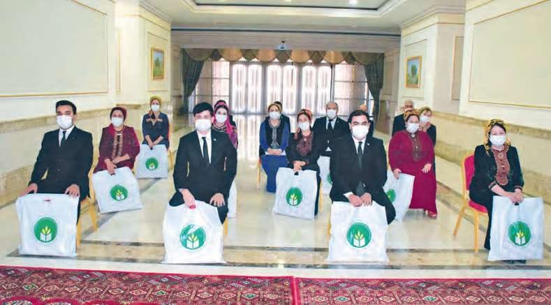 В Ашхабаде чествовали работников промышленности