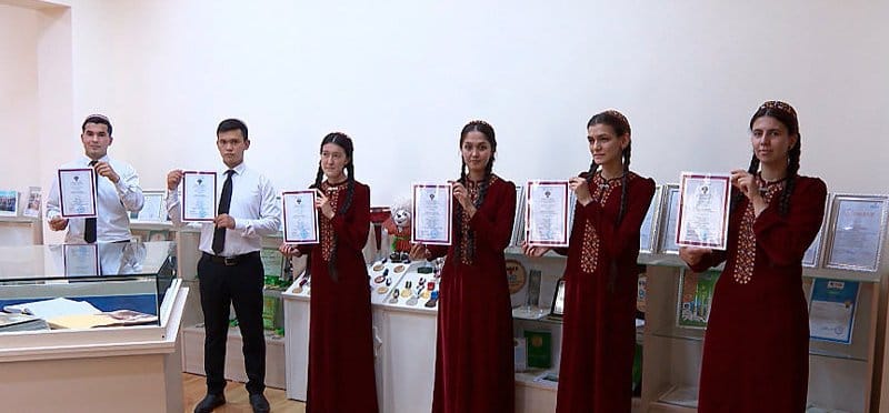 Педагоги и студенты туркменского вуза приняли участие в Международной школе историка