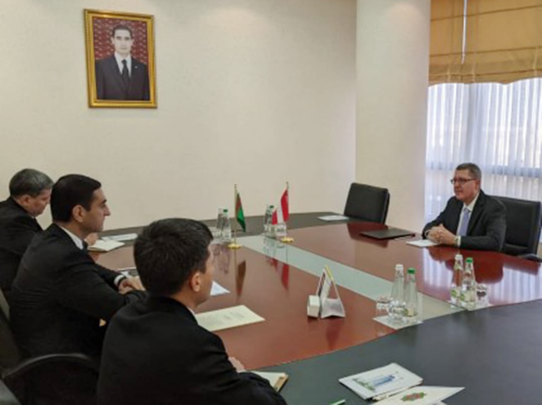 В МИД Туркменистана состоялась встреча с послом Австрии