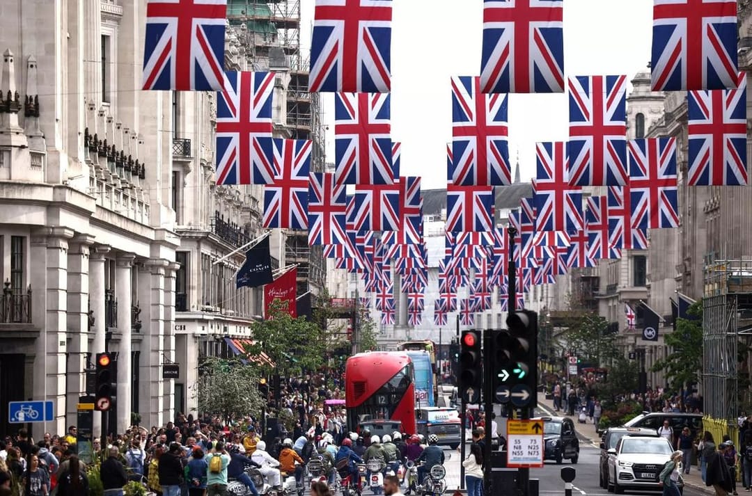 Beýik Britaniýa Karl III täç geýdirmek dabarasyna 125 million dollar sarp eder