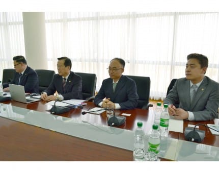 В МИД Туркменистана прошла встреча с делегацией  Комитета Всемирных игр боевых искусств