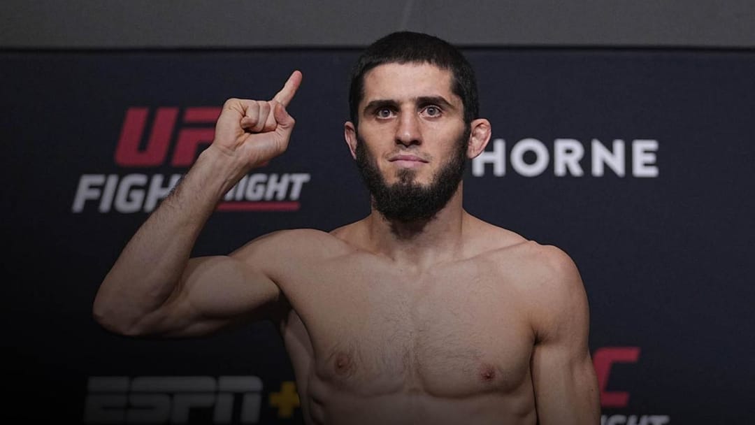 UFC подвел итоги года, назвав трёх лучших бойцов организации