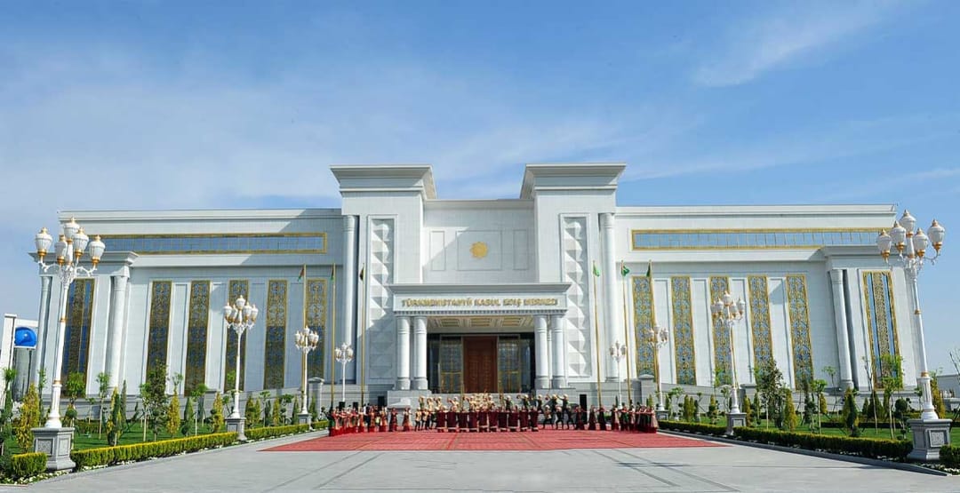 Berdimuhamedow Türkmenistanyň Kabul ediş merkezini açdy