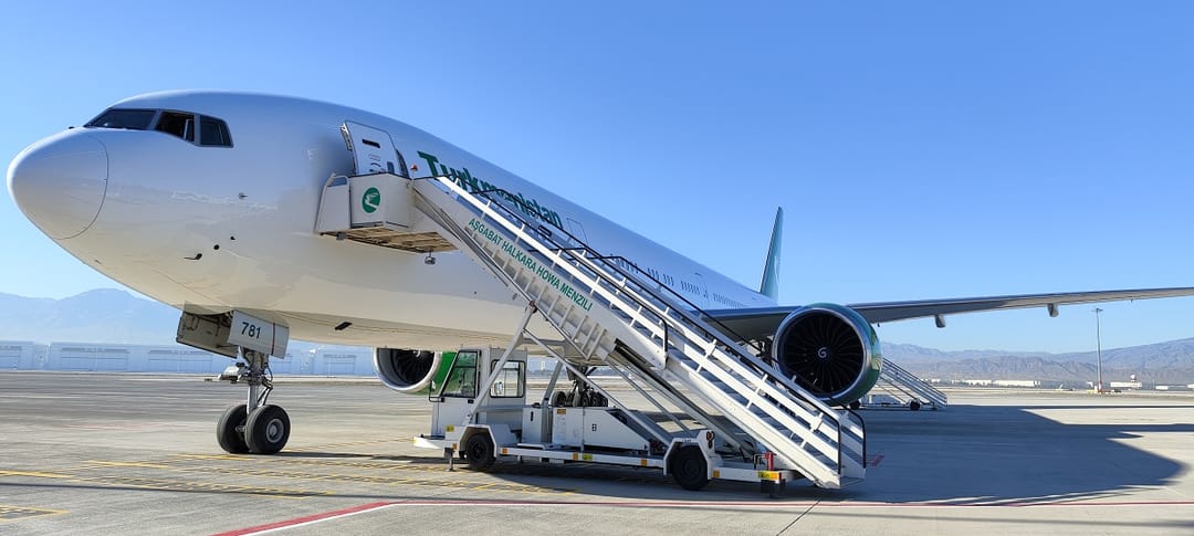 Türkmenistana «Boenig-777-300ER» täze ýolagçy howa gämisi getirildi