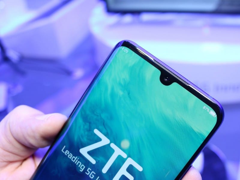 «ZTE» şereketi iki sany täze smartfony – «Blade 20 Pro 5G» we  «Axon 20 4G» bilen tanyşdyrdy