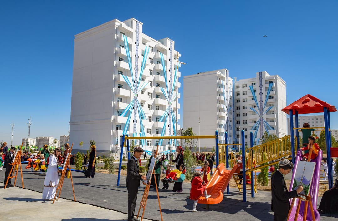 «Parahat-7» ýaşaýyş jaý toplumynda ýaşaýyş jaýlarynyň açylyşy boldy