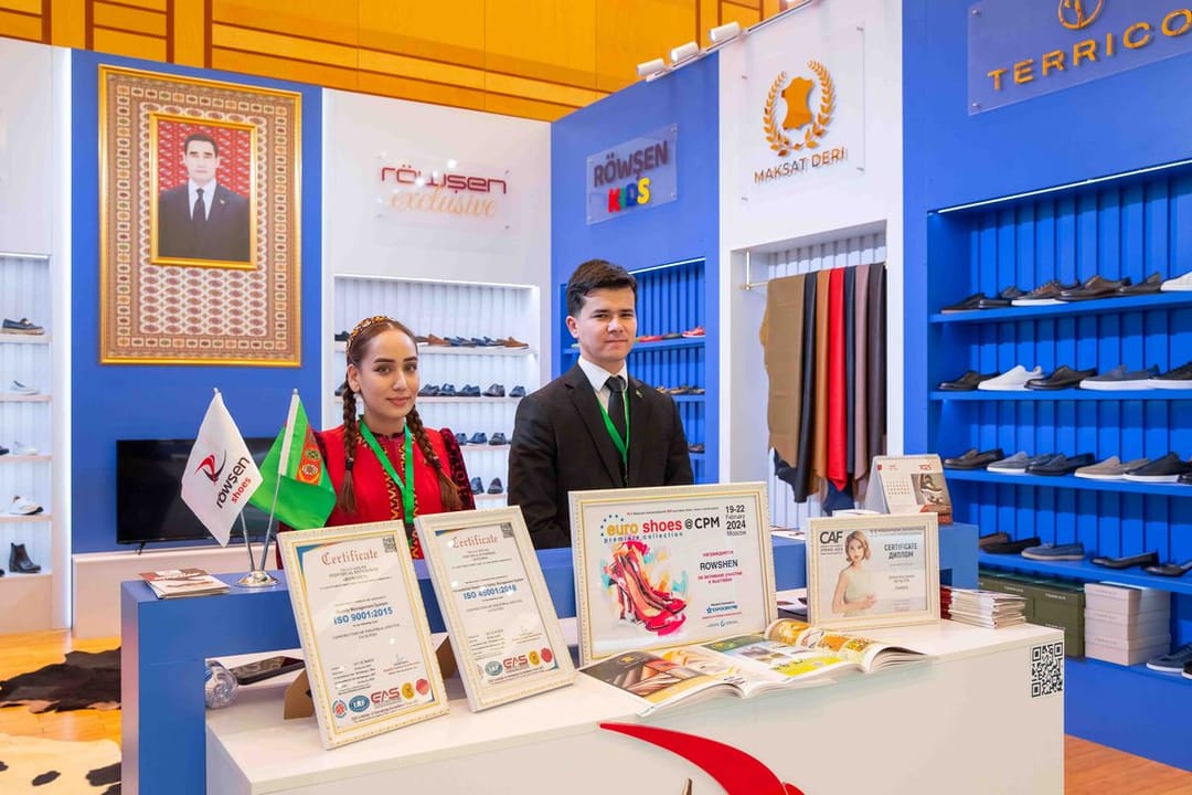 Röwşen aýakgaplary представляет свою продукцию на выставке СППТ