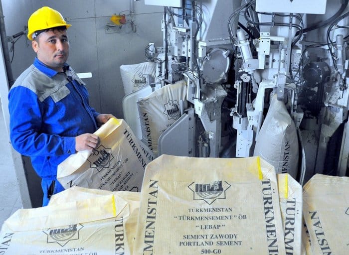 Новая продукция стала выпускаться на цементных заводах в Туркменистане