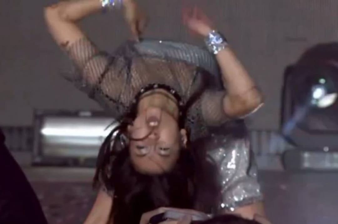 В чемпионате мира по игре на воображаемой гитаре победила представительница Японии