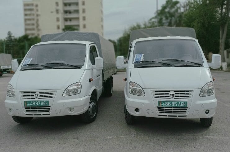The Society for the Protection of Nature of Turkmenistan received two trucks as a gift from UNDP