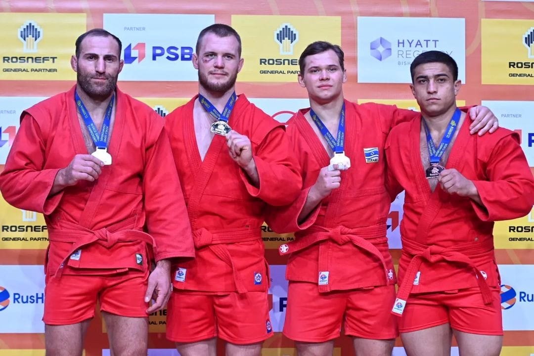 Türkmenistanly türgenler dünýä çempionatynyň üçünji gününde üç medala mynasyp boldular