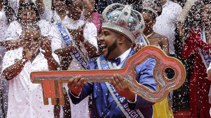 Rio-de Janeiro officially started the carnival celebration