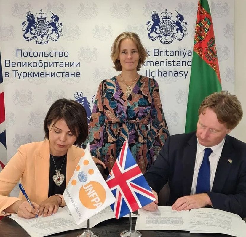 The British Embassy in Ashgabat and UNFPA signed a new agreement