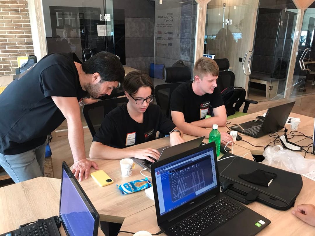 Компания «Туркмен-Транзит» приняла участие в первом в Туркменистане марафоне «Хакатон»