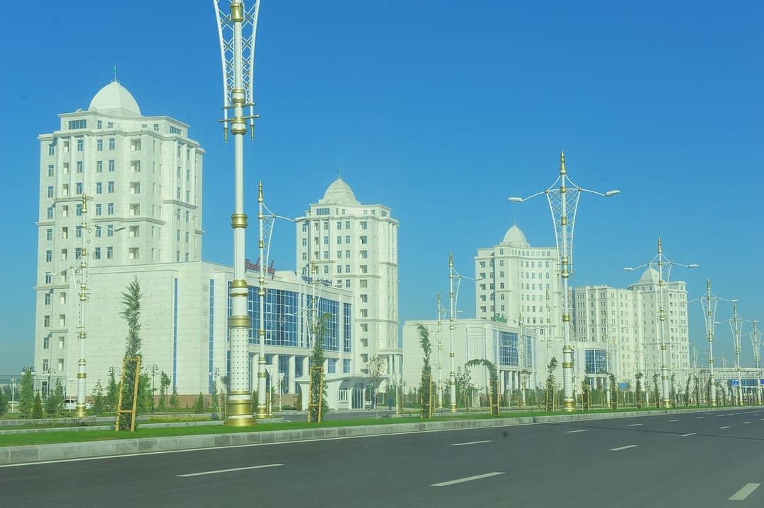 Хякимлик Ашхабада обновит эскалаторы по проспекту Битарап Туркменистан 