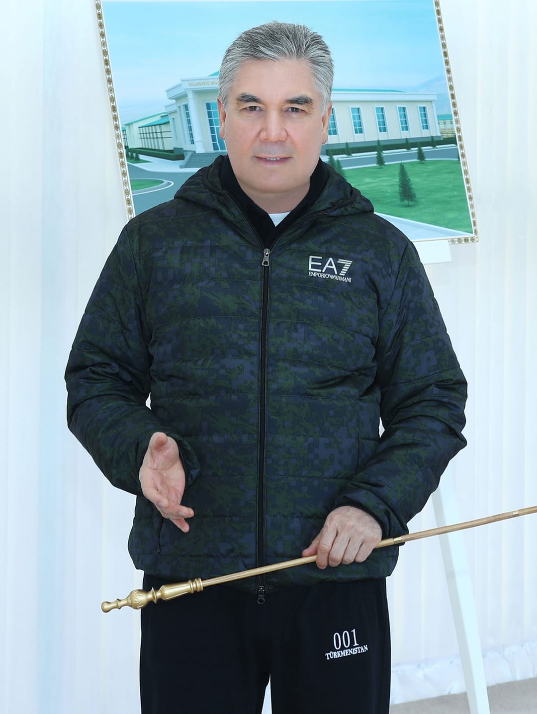 Бердымухамедов определил местоположение новой конюшни в Геоктепинском этрапе