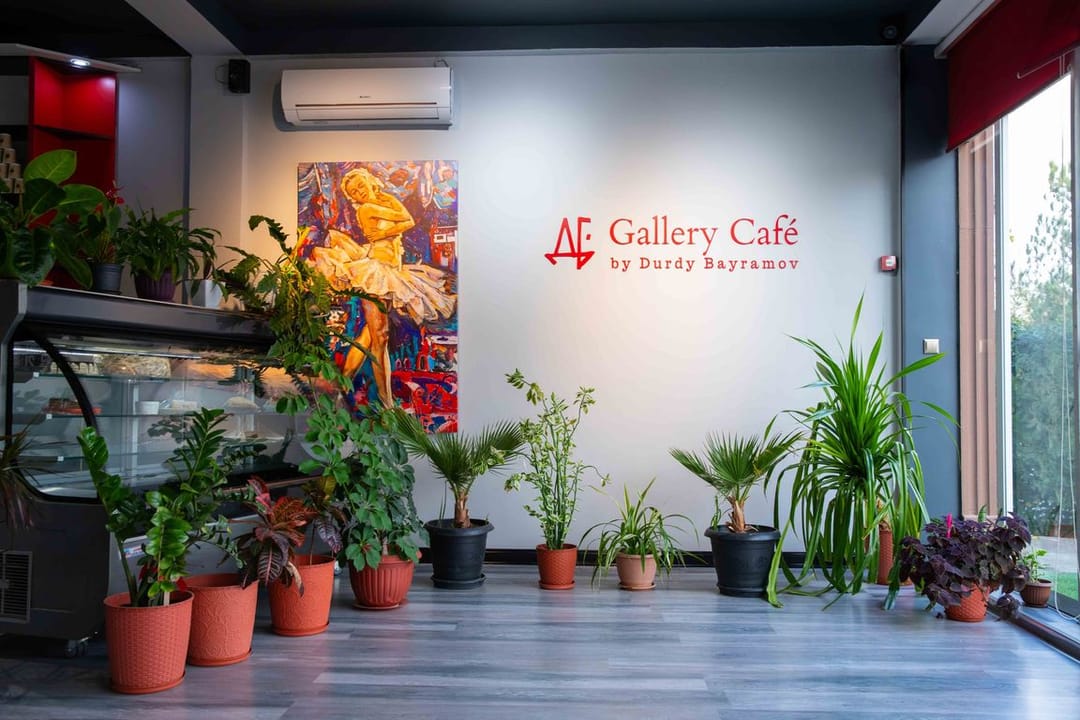 Durdy Bayramov cafe-gallery: art and gastronomy under one roof