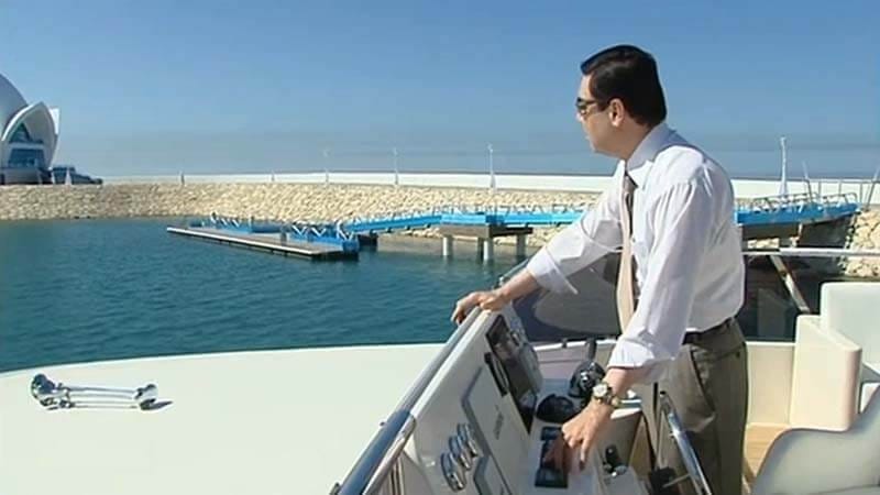 Президент Туркменистана совершил прогулку на яхте