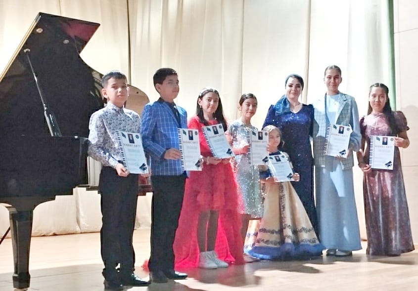 В музыкальной школе Ашхабада состоялся концерт «Новогодний подарок»