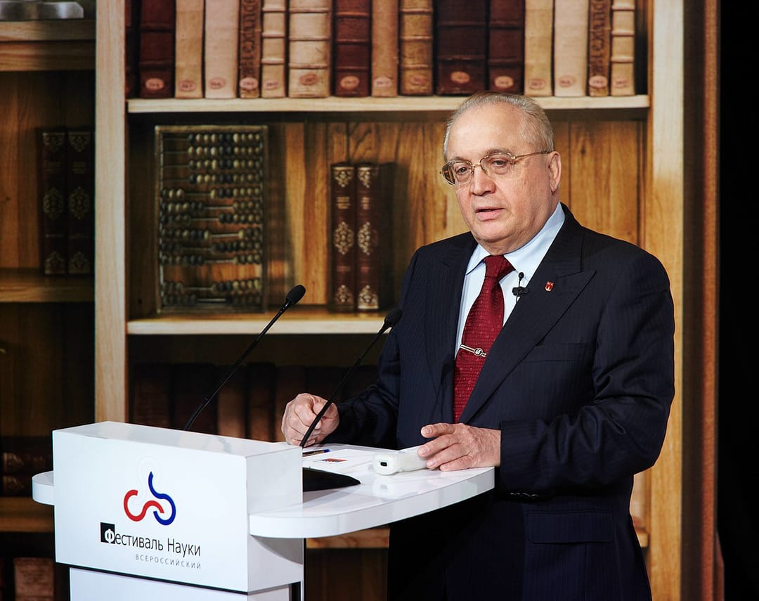 Ректор МГУ поздравил Сердара Бердымухамедова с избранием Президентом Туркменистана