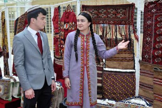 A traveling exhibition is organized at the Ashgabat university