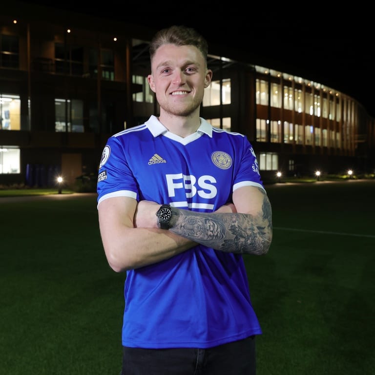 «Лестер Сити» подписал футболиста сборной Австралии Суттара за 17 миллионов евро