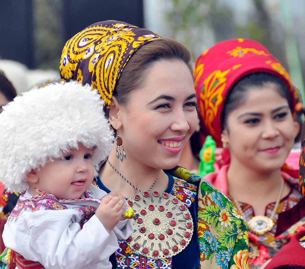 В Туркменистане с 25 февраля начинается Обзор по здоровью и положению женщин в семье 