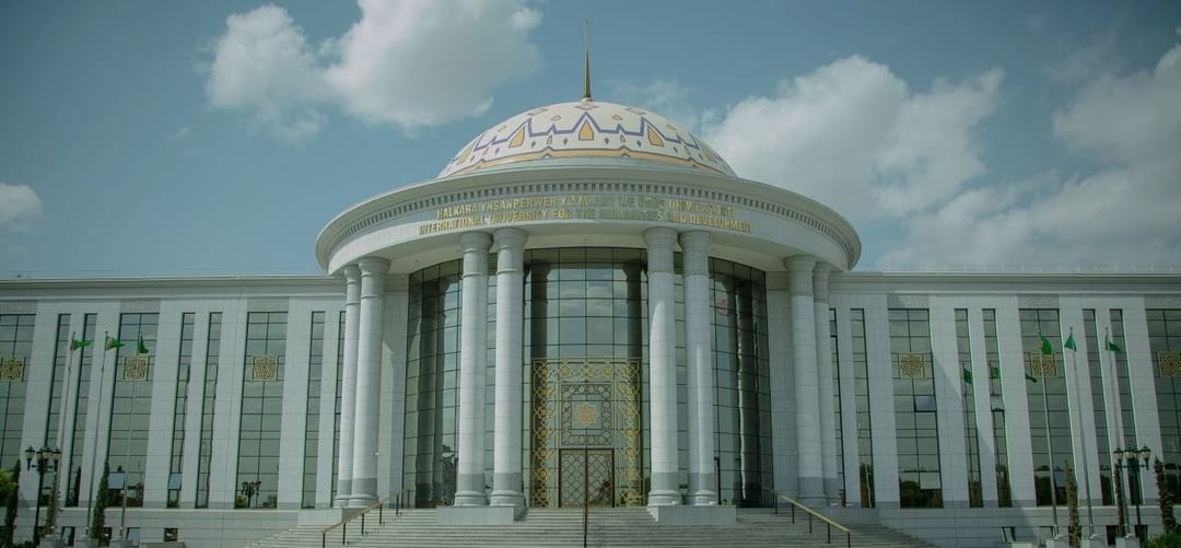 Türkmenistanly talyplaryň arasynda hytaý dili boýunça geçirilen onlaýn olimpiadanyň ýeňijileri belli boldy