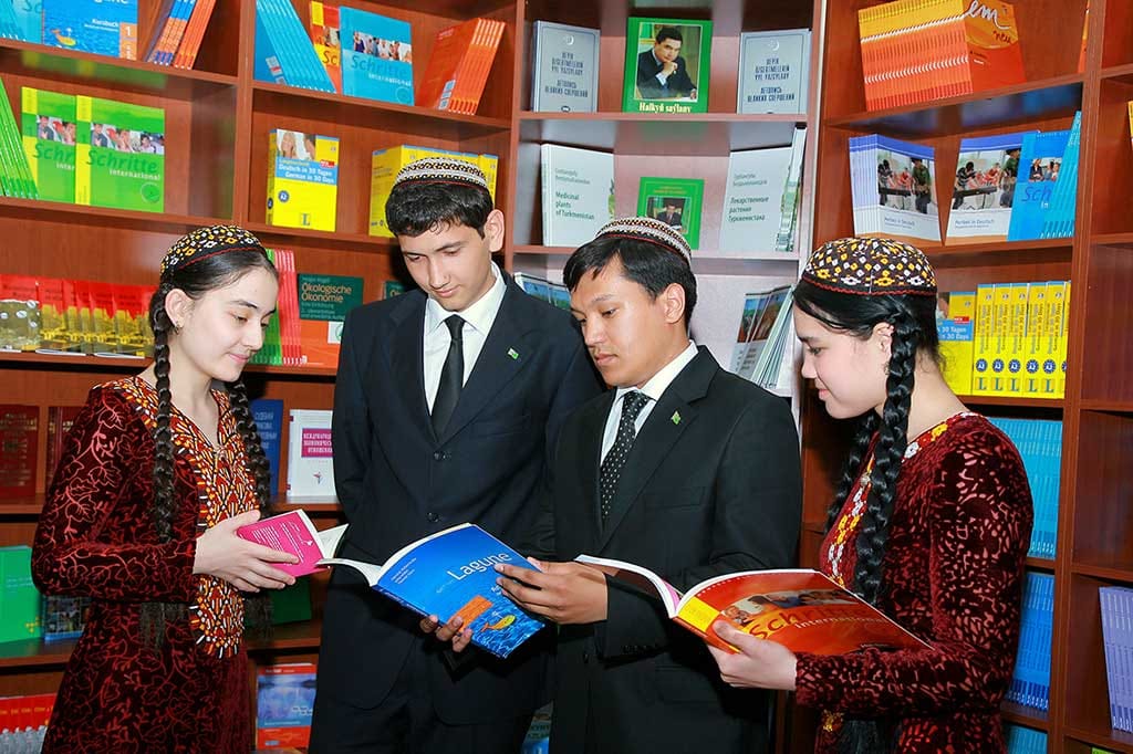 Туркменские студенты стали победителями  международной олимпиады по русскому языку