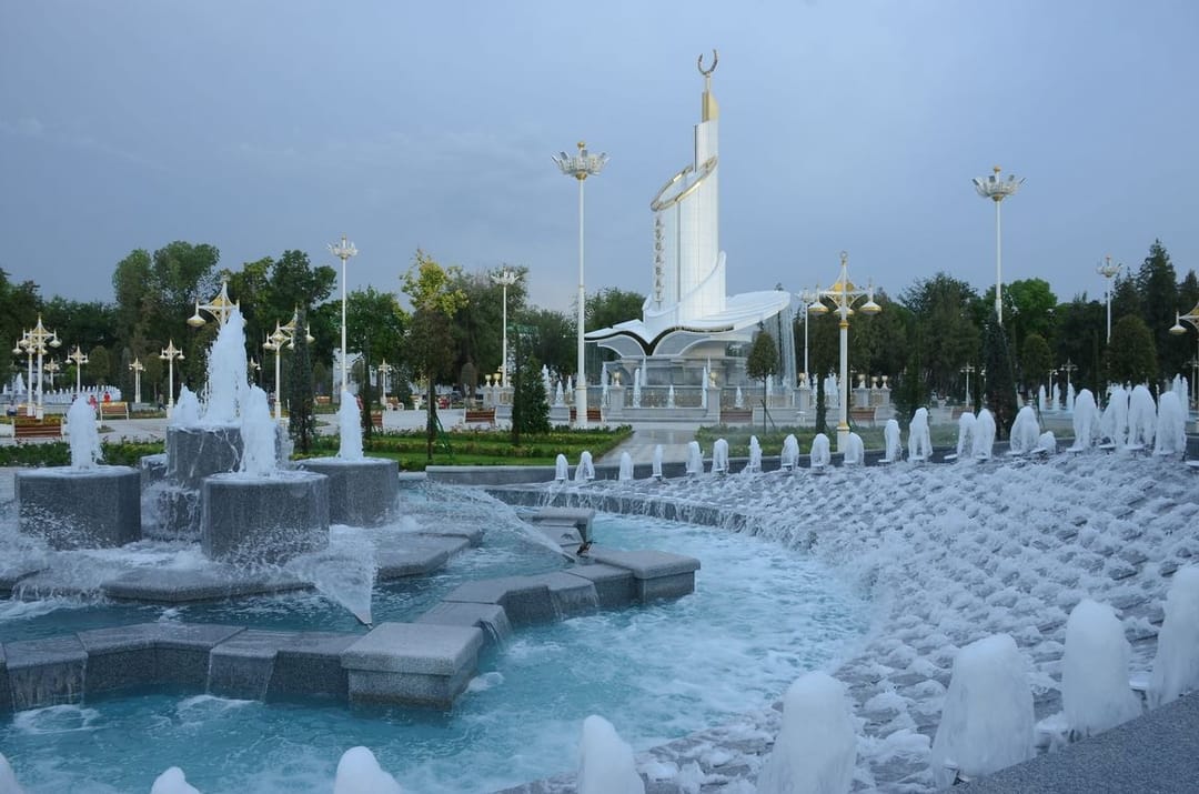 Strong winds and heavy rains expected over the weekend in Turkmenistan