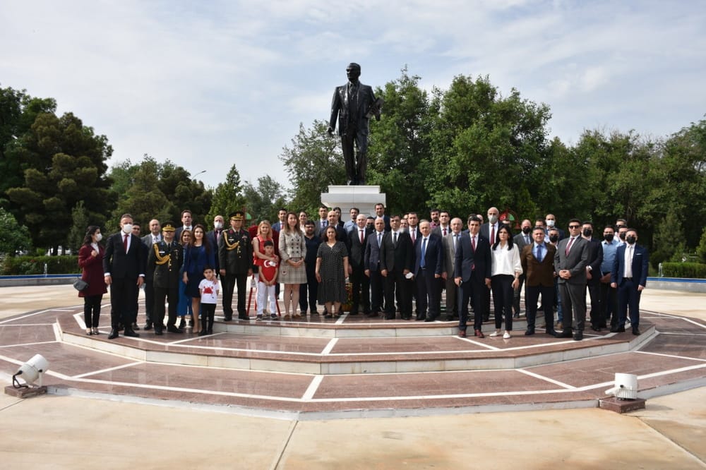 В Ашхабаде отметили День памяти Ататюрка, молодежи и спорта