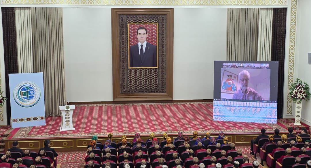 В Туркменистане открылась IV Международная интернет-олимпиада по английскому языку