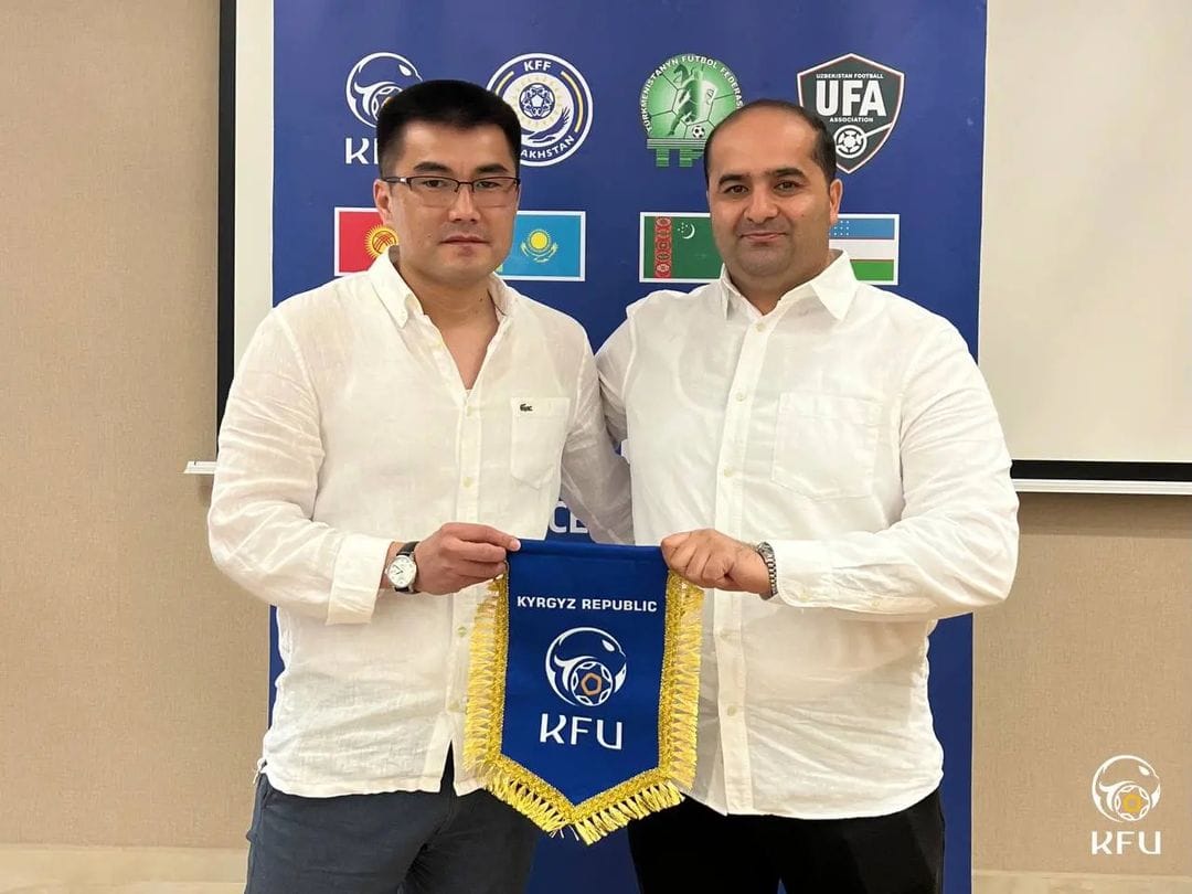 TFF-niň ýolbaşçysy we Türkmenistanyň futbol ýygyndysynyň baş tälimçisi Merkezi Aziýa döwletleriniň futbol birleşmeleriniň ýolbaşçylarynyň maslahatyna gatnaşdylar