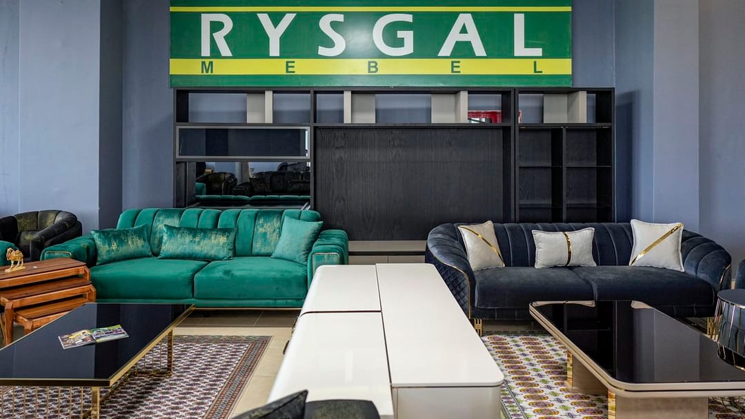 Rysgal Mebel stores give a smartphone for purchases