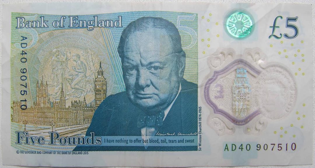 Britanlar kagyz puluň bezegini çalyşmak isleýärler